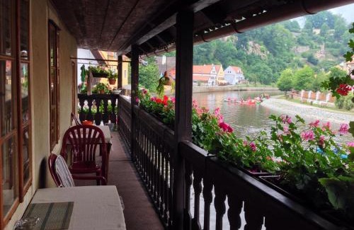 Cesky Krumlov House | Pension Meandr