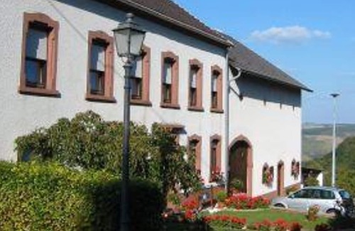 Kastel-Staadt Cottage | Pension Neises - Double room shower / WC