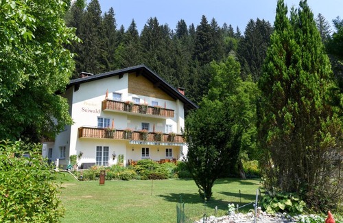 Kotschach-Mauthen Bed & Breakfast | Pension Seiwald in Kötschach Kärnten