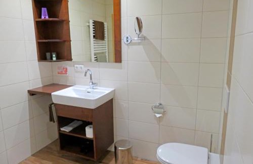 Thening House | Pension Weiß