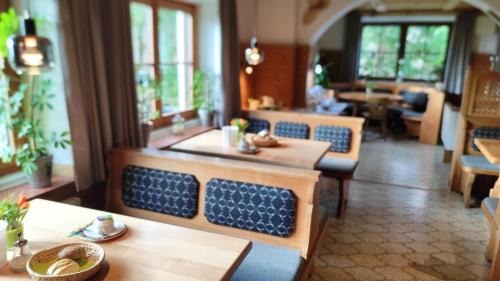 Heitlern Bed & Breakfast | Pension Weißer Hirsch