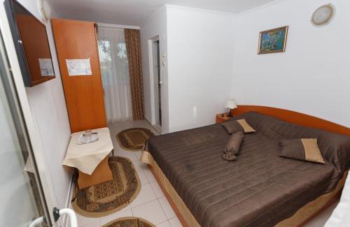 Costinesti House | Pensiunea Adriana
