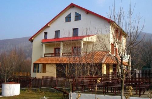 Valiug House | Pensiunea Daniels