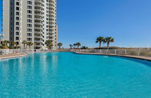 Navarre Beach Condo | PENTHOUSE 18th floor w/Beach Chair Service /Luxury
