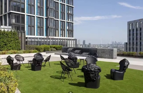 Vauxhall Apartment | Penthouse 4B London Luxury Viewing Thames -1 of 2-