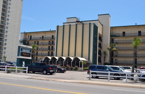 Ocean Drive Condo | Penthouse Beach/Ocean Front Unit, 2 Pools, 1mi walk to dwtn/shops