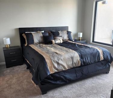 Downtown Cleveland Apartment | Penthouse Loft In The Flats
