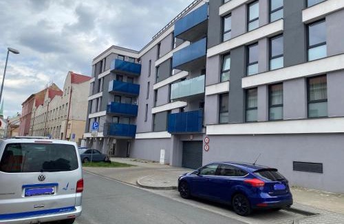 Old Town Plzen Apartment | Penthouse mit Balkon in zentraler Lage in Pilsen