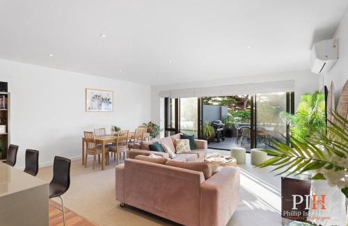 Cowes House | Penthouse Waterfront Apt Sleep 4