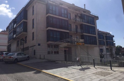 Rianxo Apartment | Penthouse with large terrace and sea views, with free WiFi