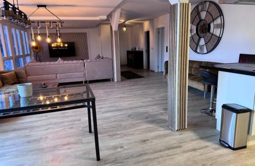 Kaßlerfeld Apartment | Penthouse wohnung ultra exlusive