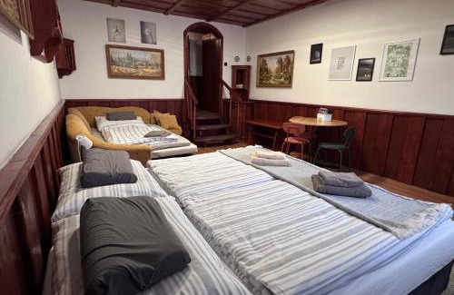Banska Bystrica House | Penzión Grand, Self Check-In, free private parking