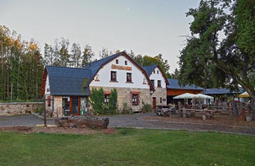 Bila Tremesna House | Penzion Štěrbova vila