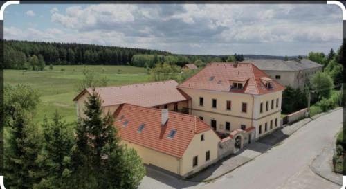 Nova Bystrice House | Penzion a hostinec Na Návsi