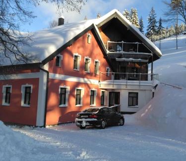 Janov nad Nisou House | Penzion Lazy Daisy