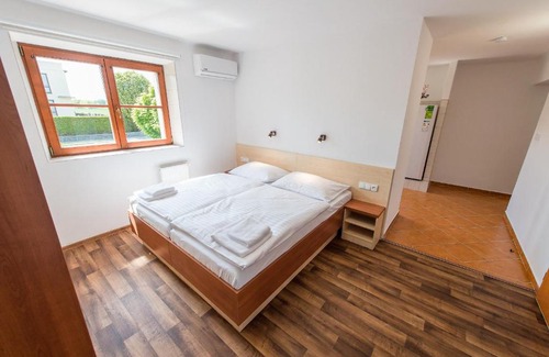 Trebon House | Penzion Leknín