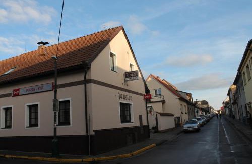 Sezimovo Usti House | Penzion U Růže