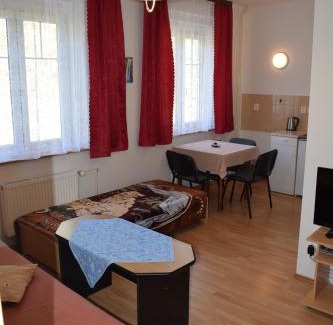 Srbska Kamenice Apartment | Penzion Ve starém krámě 147