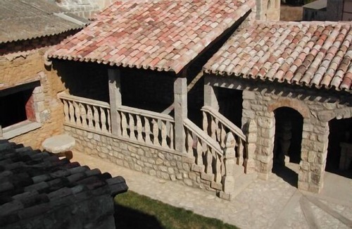 Vizmalo Cottage | Pepe House for 13 people