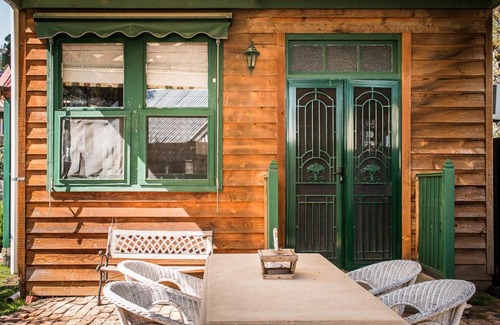 Old Noarlunga Bed & Breakfast | Peppercorns B&B