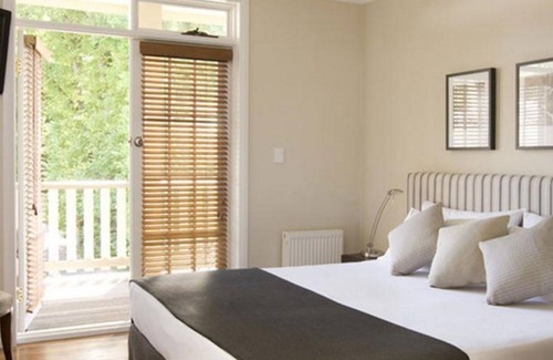 Bowral Hotel | Peppers Craigieburn