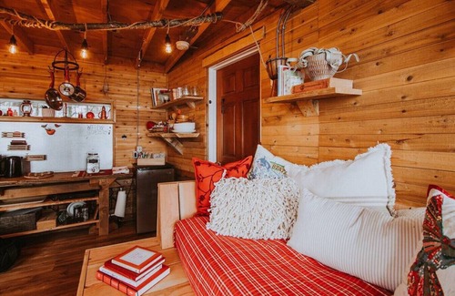 Port Angeles Cabin | Perch small · Treehouse-Eagles Perch over the water