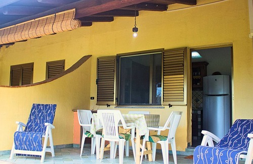 Perdepera Apartment | Perdeperas apartment cozy apartment by the sea with wifi and air conditioning