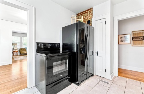 Albemarle House | Perfect Albemarle Getaway Steps From Main Street!