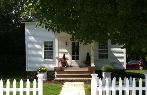 Manchester Center Cottage | Perfect Country Cottage