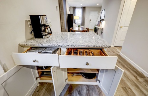 Lancaster House | Perfect Cozy Home for Downtown Lancaster Visits
