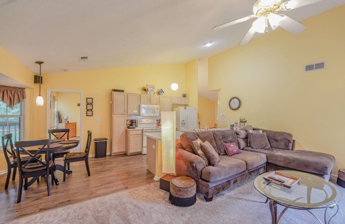 Lithonia House | Perfect Family Get Away/Fenced Backyard/Minutes to Stone Mountain Park!