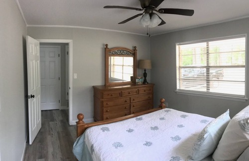 Cropwell Cabin | Perfect Family Lake House - Lake Logan Martin - Pell City, AL
