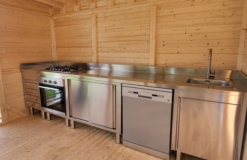 Camporgiano Villa | Perfect for groups! Covered outdoor kitchen, Private pool. Close restaurant