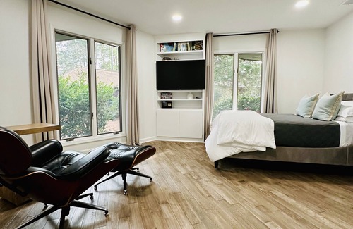 Pinehurst House | Perfect for US OPEN.2 Fairways from Golf Complex. Private and Quiet