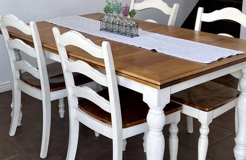 Layton House | Perfect for vacations! Sleeps 9, Large yard