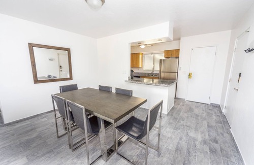 South Scottsdale Apartment | Perfect FULL 2BR: Heated Pool Across from Shops