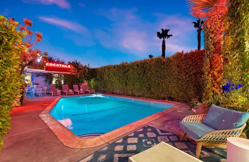 Tahquitz River Estates Cottage | Perfect Location! - El Mirador