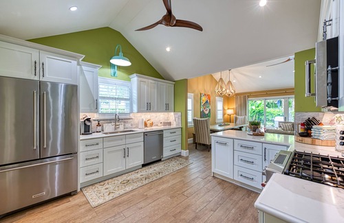 Downtown House | Perfect Location, nPrivate Heated Pool,nPristine Luxury Home!