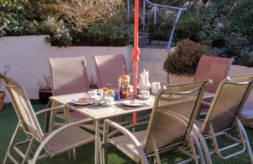 Bodmin House | Perfect Location To Discover Cornwall Family Dog Friendly Bungalow in Bodmin