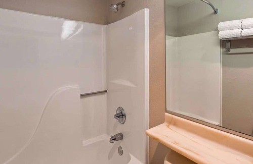 Morgantown Hotel | Perfect Morgantown Base - Your Comfortable Room Awaits | Free Breakfast