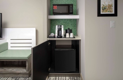 Brickell Hotel | Perfect Place to Unwind! Swimming Pool, Pet-friendly Property!