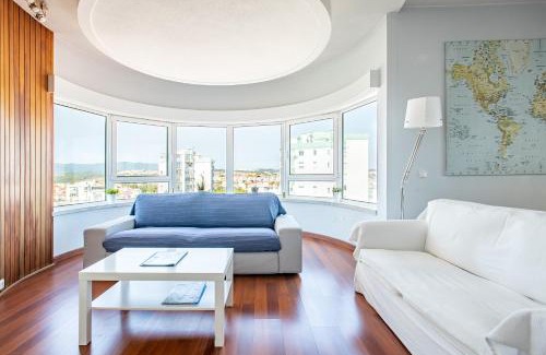 Cascais Apartment | Perfect Sea and Mountain View Cascais