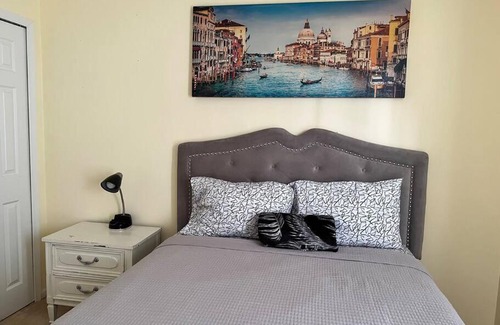 Port Saint Lucie Villa | Perfectly Located- Port St Lucie