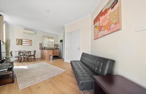 Pokolbin House | Perfectly Located Complete Villa