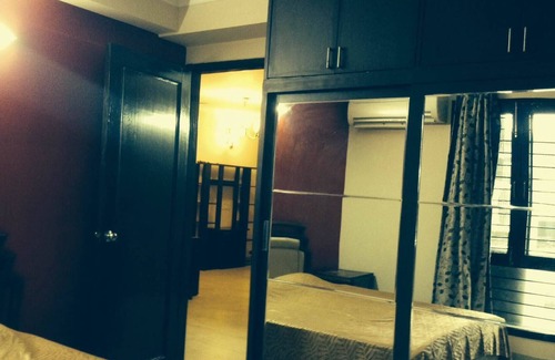 Kharera Apartment | Perfectly Priced - Hauz Khas with Wifi