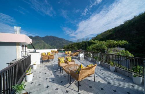 Haridwar Hotel | Perfectstayz Premium Mystic falls with Rooftop Pool & Cafe