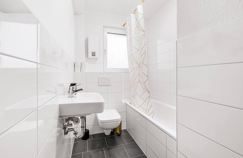Dellwig Apartment | ☆Perfekt for 6 Guets! 3 Bedrooms | Balcony | Parking | Netflix | Smart TV´s
