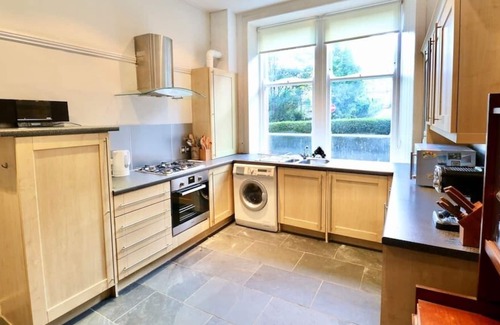North West Apartment | Period Deco flat in west end conservation area