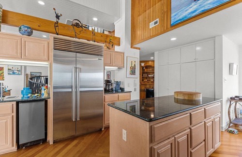 Atlantic Beach House | Perkins Cottage- Ocean Front/Pet Friendly Home