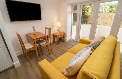 Perranporth Cottage | PERRAN PEARL B, country holiday cottage, with a garden in Perranporth